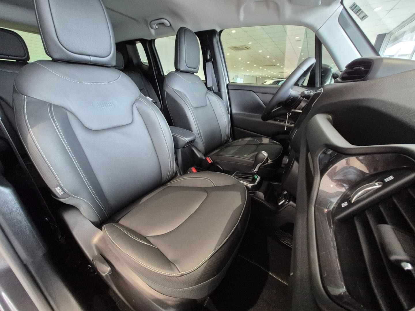 Jeep Renegade Longitude T270 1.3 Tb 4×2 Flex Aut Jeep Renegade Longitude T270 1.3 Tb 4×2 Flex Aut