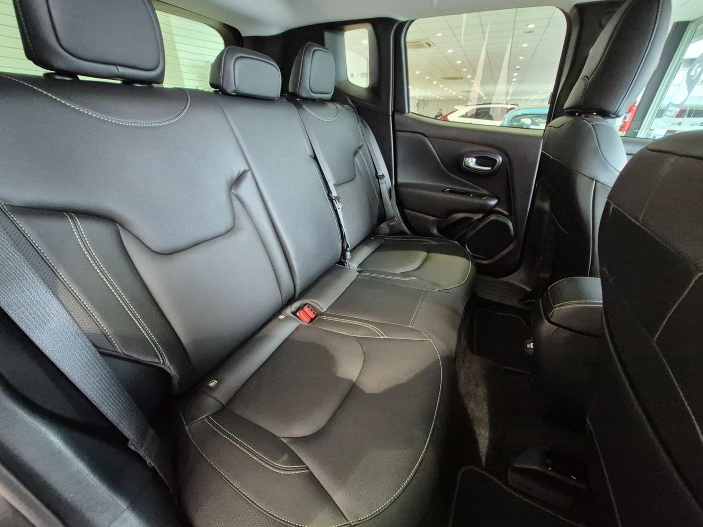 Jeep Renegade Longitude T270 1.3 Tb 4×2 Flex Aut Jeep Renegade Longitude T270 1.3 Tb 4×2 Flex Aut